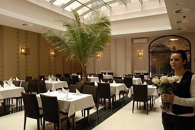 Hotel Carat - ristorante - hotel 4 stelle Budapest 