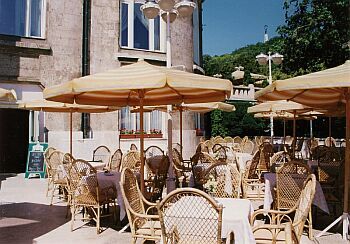 La terrazza dell'Hotel Gellert di Budapest - albergo termale collegato ai Bagni Gellert